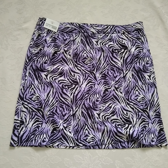 New 🎀 Purple Zebra print skorts - Picture 7 of 8